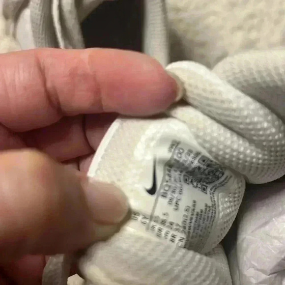 NIKE SIZE 6Y WHITE AIR FORCE 1 PREOWNED - Picture 15 of 16